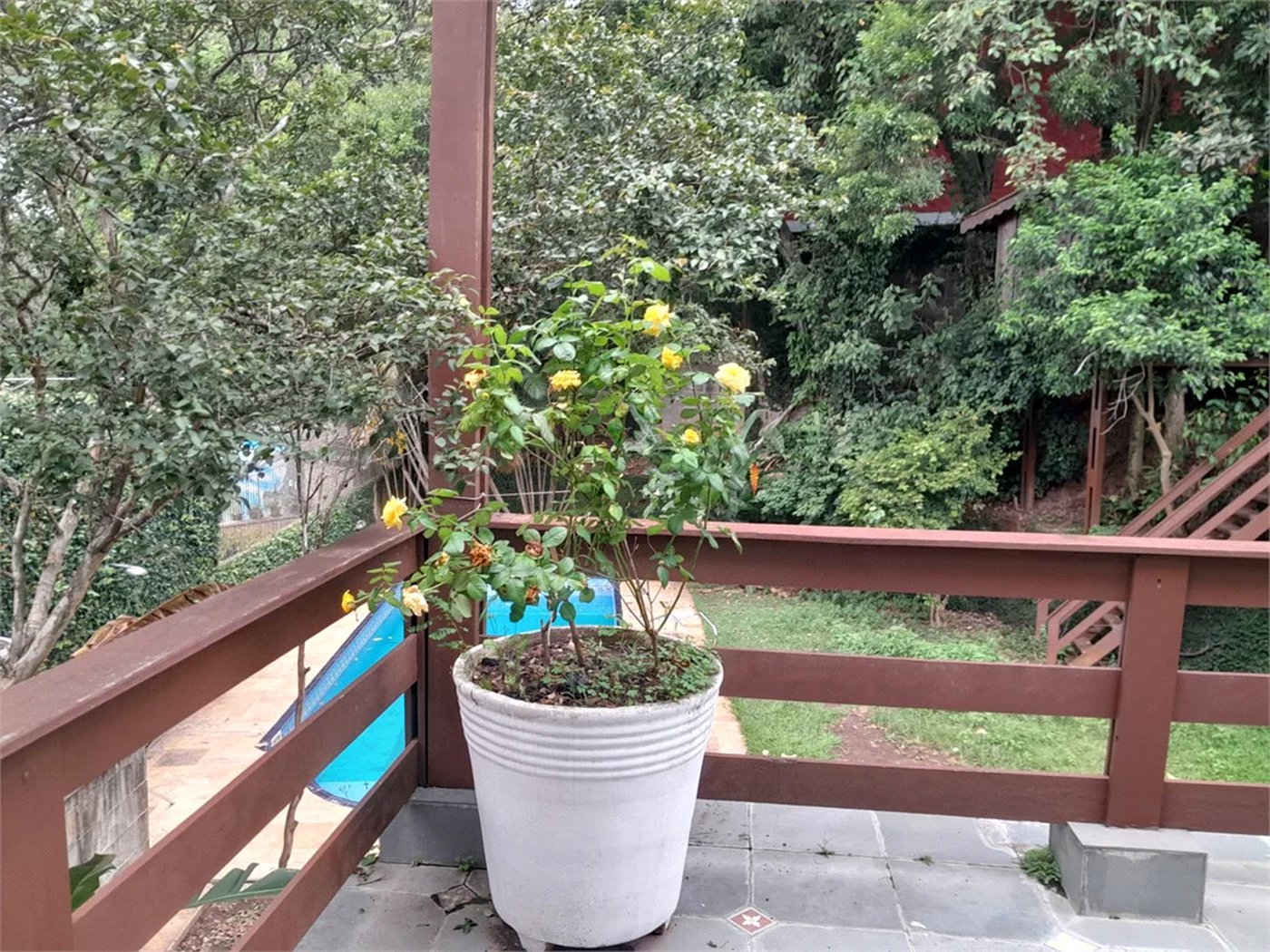Sobrado à venda com 6 quartos, sendo 3 suítes,  em Rolinópolis, São Paulo, SP