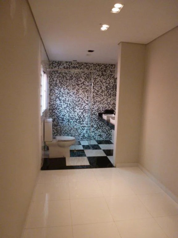 Sobrado à venda com 3 quartos, sendo 1 suíte,  em Paraíso do Morumbi, São Paulo, SP