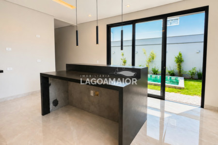 Casa à venda com 3 quartos no condomínio Residencial Costa Leste, Três Lagoas - MS