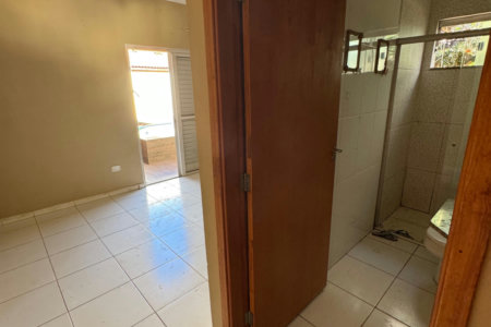 Casa para alugar com 3 quartos, sendo 1 suíte,  em Santa Luzia, Três Lagoas, MS