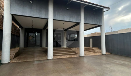 Casa à venda com 4 suítes em Jardim Ipanema, Ponta Porã, MS