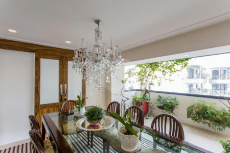 Apartamento à venda com 3 suítes em Campo Belo, São Paulo, SP