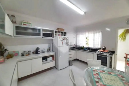 Casa à venda com 3 quartos, sendo 1 suíte, em Vila Aurora (zona Norte), São Paulo, SP