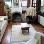 Casa à venda ou para alugar com 5 quartos, sendo 1 suíte, em Cumbari, Mairiporã, SP