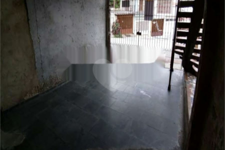 Sobrado à venda com 4 quartos, sendo 1 suíte, em Vila Constança, São Paulo, SP