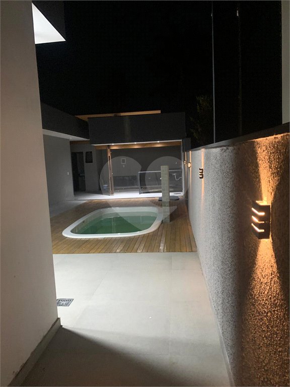 Casa à venda com 3 suítes em Aruã, Mogi das Cruzes, SP