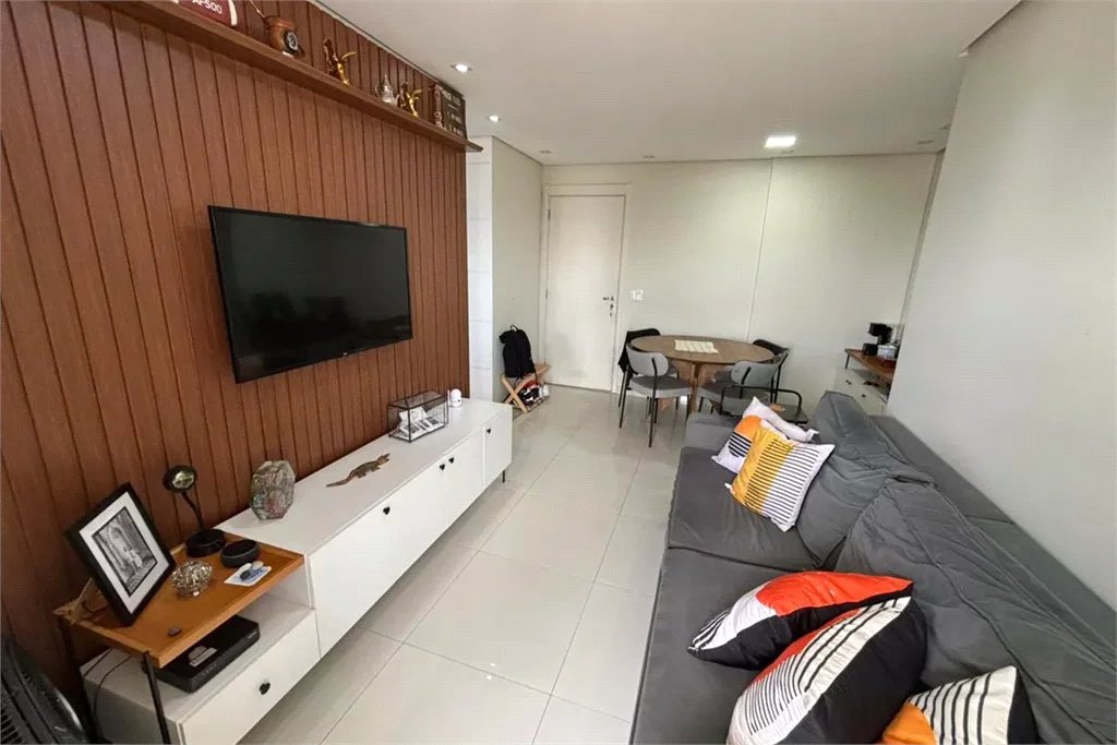 Apartamento à venda com 2 quartos, sendo 1 suíte,  em Vila Sônia, São Paulo, SP