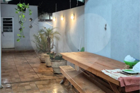 Casa à venda com 3 quartos em Jardim do Carmo, Araraquara, SP
