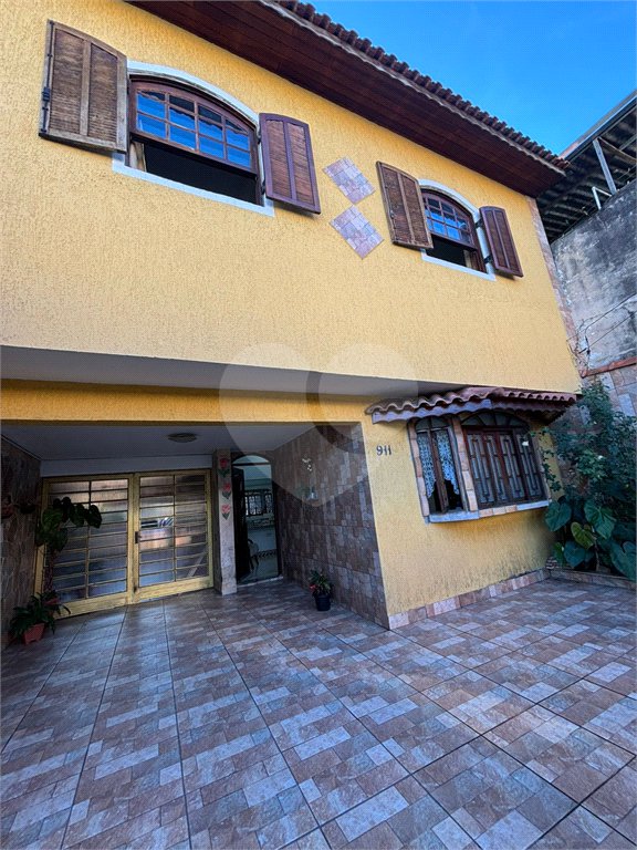 Casa à venda com 3 quartos, sendo 1 suíte, em Vila Galvão, Guarulhos, SP