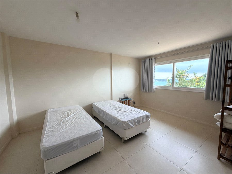 Casa à venda com 4 suítes em João Fernandes, Armação dos Búzios, RJ