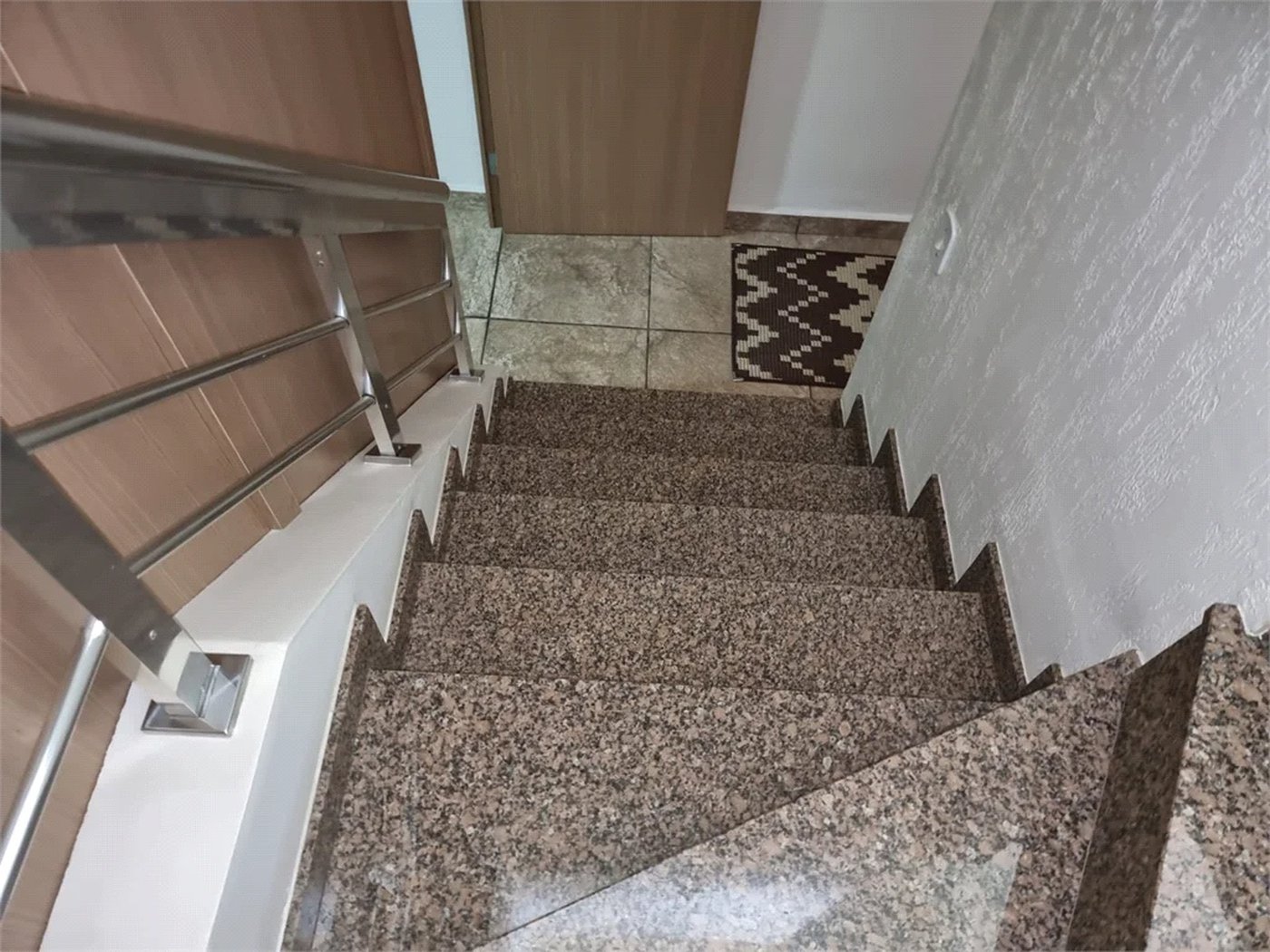 Sobrado à venda com 3 quartos, sendo 1 suíte,  em Jardim Campo Limpo, São Paulo, SP