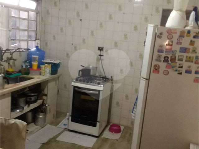 Sobrado à venda com 2 quartos em Pari, São Paulo, SP