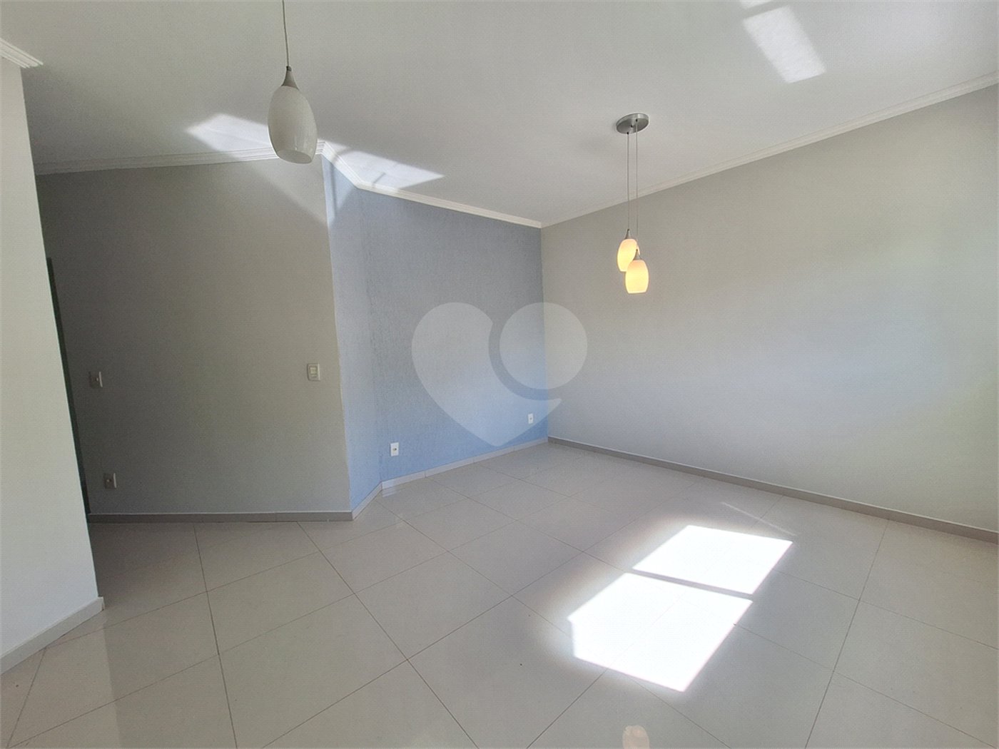 Casa à venda com 4 suítes no condomínio Terras de São Francisco, Vinhedo - SP