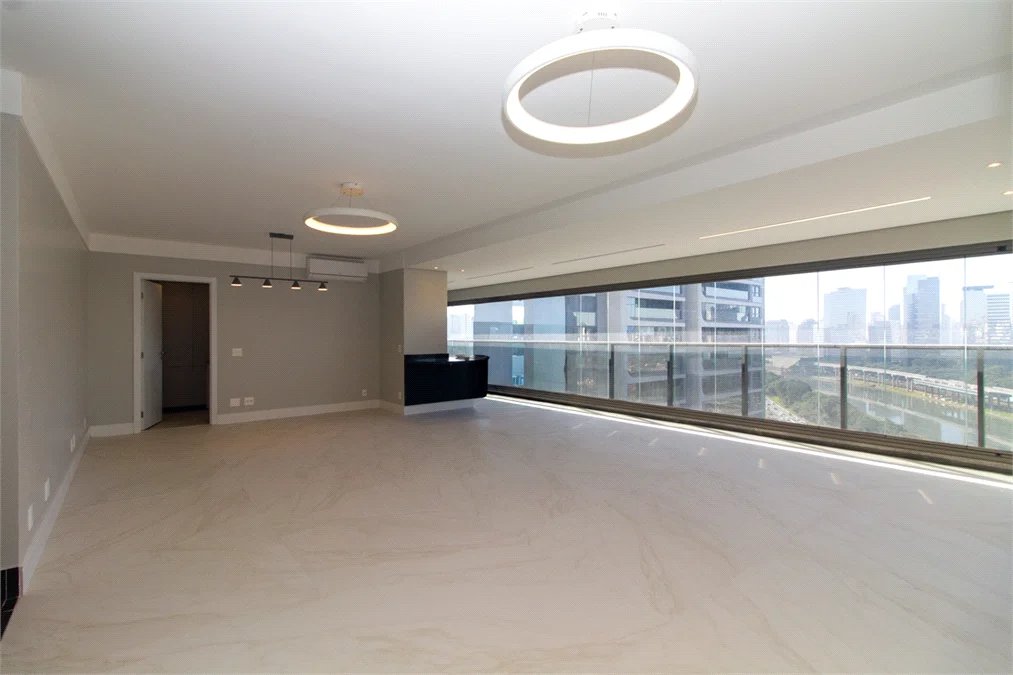 Apartamento à venda ou para alugar com 3 suítes em Jardim Morumbi, São Paulo, SP