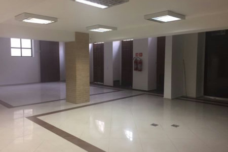 Prédio Comercial de Grande Porte no Centro Histórico de Santos para Venda Ou Aluguel