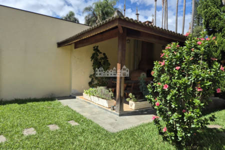 Casa à venda com 3 quartos, sendo 1 suíte, em Vila Esperia Ou Giglio, Atibaia, SP