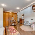 Casa à venda com 5 quartos, sendo 4 suítes, em Alto da Boa Vista, São Paulo, SP
