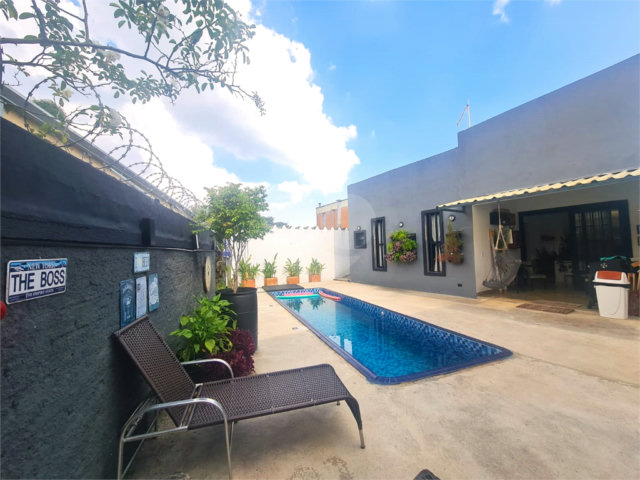 Casa à venda com 3 quartos, sendo 1 suíte,  em Interlagos, São Paulo, SP