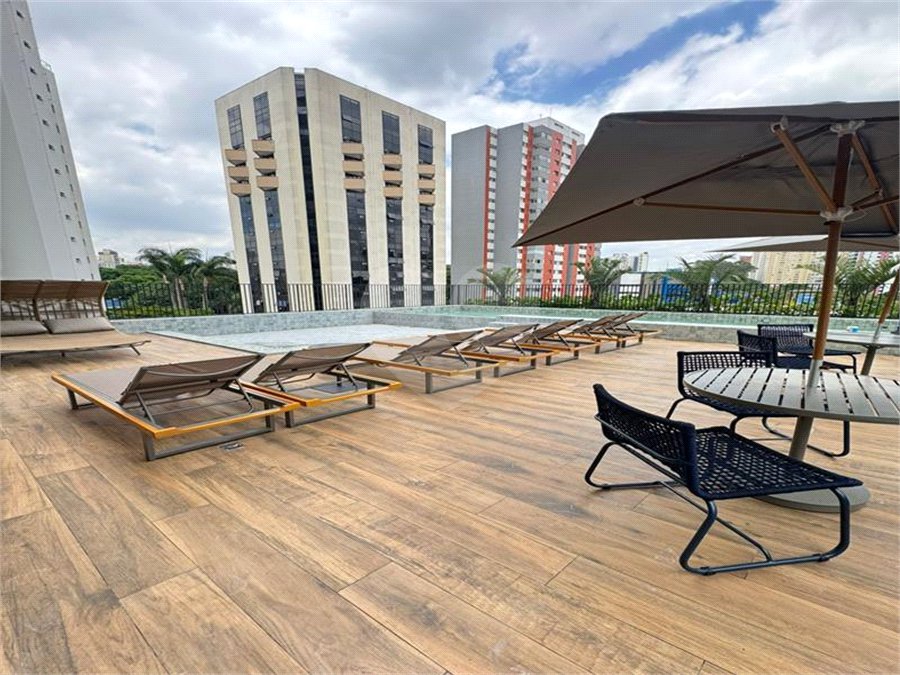 Apartamento à venda com 3 suítes em Vila Clementino, São Paulo, SP
