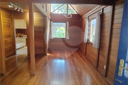 Casa à venda com 3 quartos, sendo 1 suíte, no condomínio Bosque de Greviléa, Vinhedo - SP