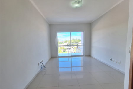 Casa à venda com 4 suítes no condomínio Terras de São Francisco, Vinhedo - SP