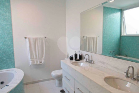 Casa à venda com 4 suítes no condomínio Residencial Giardino Pirandello, São Paulo - SP