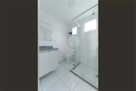 Apartamento com 41m² à venda na Saúde, 1 dormitório, 1 banheiro, 1 vaga, sacada, lazer