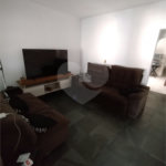 Casa à venda com 2 quartos, sendo 1 suíte,  em Jardim Layr, Mogi das Cruzes, SP