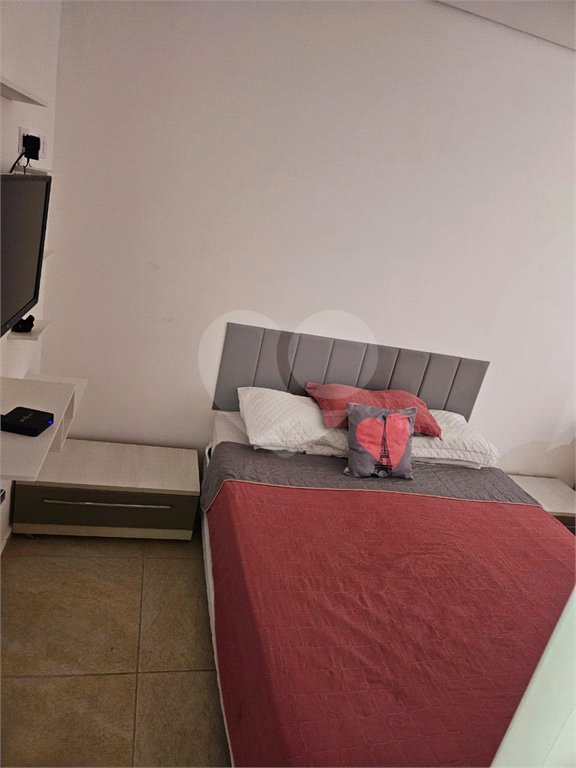 Casa à venda com 3 quartos, sendo 1 suíte,  no condomínio Residencial Rubi, Mogi das Cruzes - SP