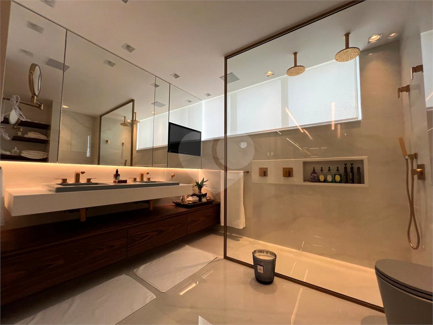 Apartamento à venda com 3 suítes em Vila Olímpia, São Paulo, SP