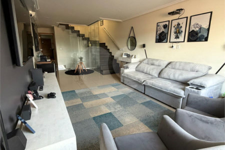 Casa à venda com 3 suítes em Vila Comercial, São Paulo, SP