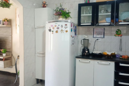 Casa com 3 dormitórios à venda, 140 m² por R$ 425.000,00 - Parque Bitaru - São Vicente/SP