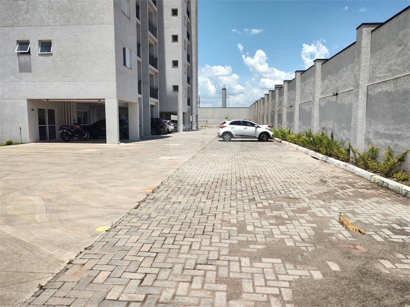 Apartamento para alugar com 2 quartos, sendo 1 suíte,  em Jardim das Palmeiras, Atibaia, SP