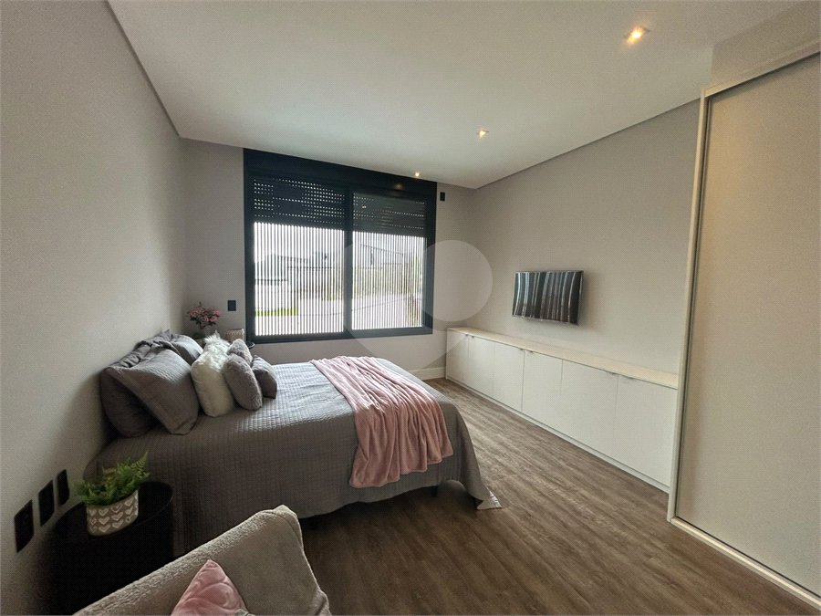 Casa para alugar com 3 suítes no condomínio Residencial Castanheira, Sorocaba - SP