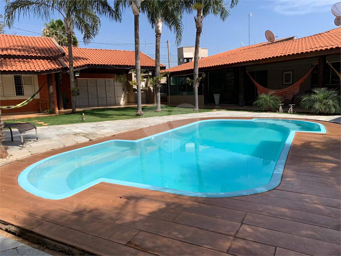 Casa à venda com 4 quartos, sendo 3 suítes, em Santos Dumont, Três Lagoas - MS