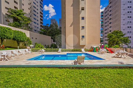 Apartamento à venda com 4 quartos, sendo 3 suítes, em Morumbi, São Paulo, SP
