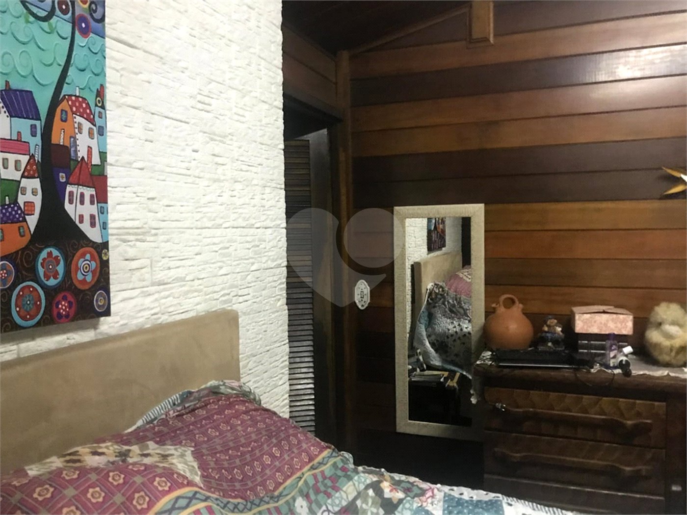 Casa à venda com 3 quartos, sendo 1 suíte, no condomínio Associação Reserva das Hortênsias, Mairiporã - SP