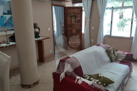 Casa à venda com 6 quartos, sendo 3 suítes,  em Tijuca, Rio de Janeiro, RJ