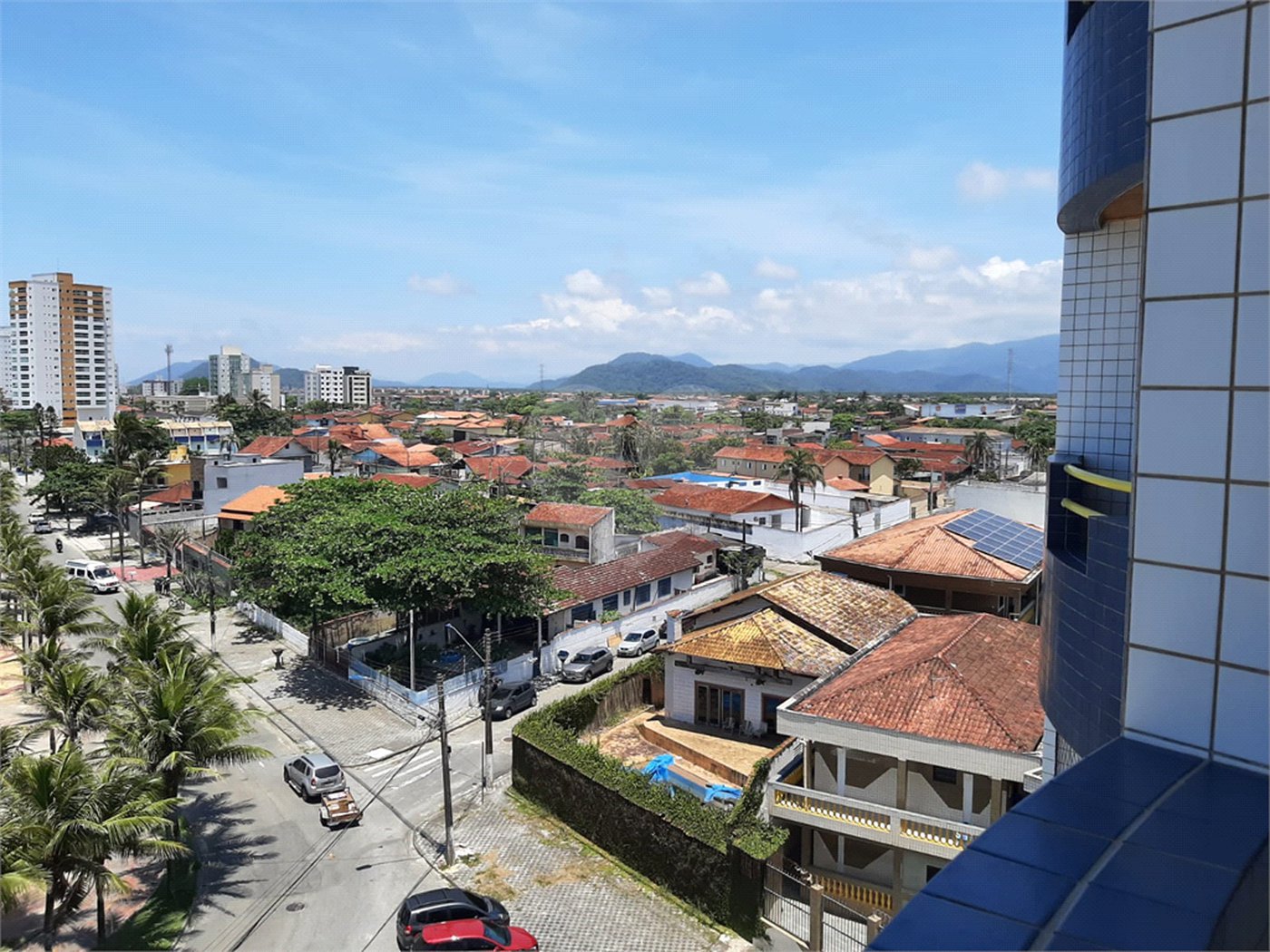 Apartamento à venda com 2 quartos, sendo 1 suíte, em Vera Cruz, Mongaguá, SP