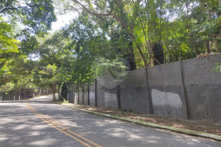 Terreno à venda em Jardim Petrópolis, São Paulo, SP