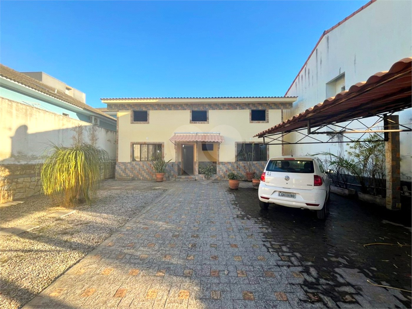 Casa à venda com 2 quartos, sendo 1 suíte, no condomínio Residencial Vale das Palmeiras, Rio de Janeiro - RJ