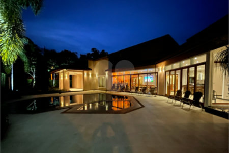 Casa à venda com 4 suítes no condomínio Halvétia Country Residencial, Indaiatuba - SP