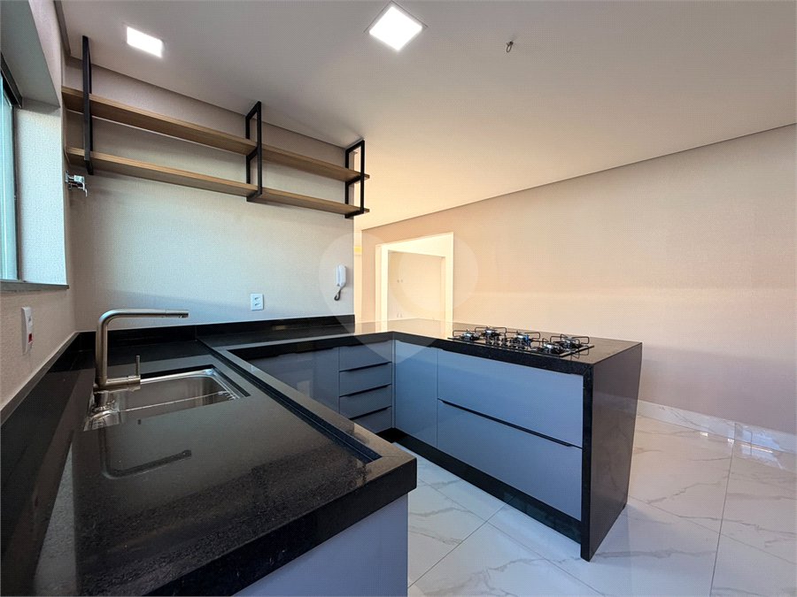Casa à venda com 5 quartos, sendo 4 suítes, em Vila Rosália, Guarulhos, SP