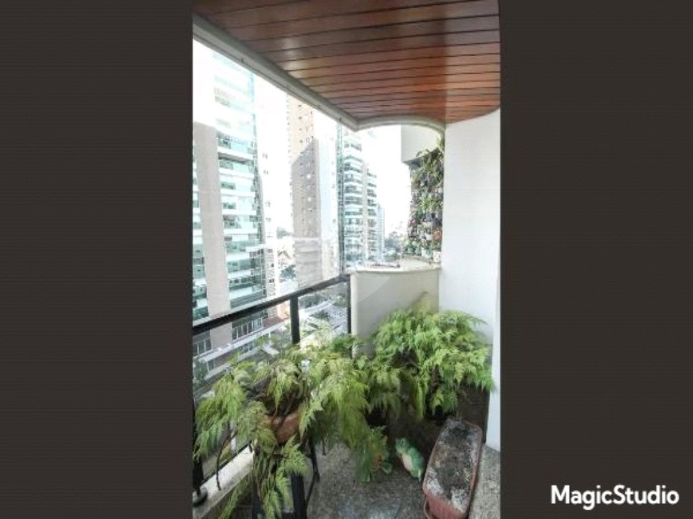 Apartamento à venda com 3 suítes em Vila Regente Feijó, São Paulo, SP