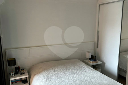 Apartamento à venda com 3 quartos, sendo 1 suíte, em Vila Monumento, São Paulo, SP