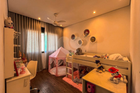 Casa à venda com 4 quartos, sendo 3 suítes,  no condomínio Vintage, Cotia - SP