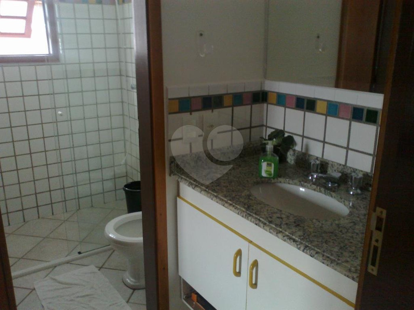 Sobrado à venda com 5 suítes em Enseada, Bertioga, SP