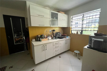 Sobrado à venda com 3 quartos, sendo 1 suíte, em Jardim das Vertentes, São Paulo, SP