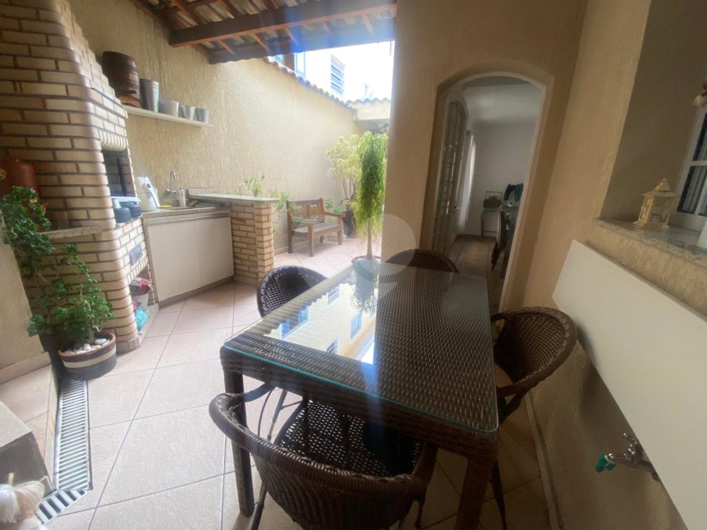 Casa à venda com 4 quartos, sendo 2 suítes, em Parada Inglesa, São Paulo, SP