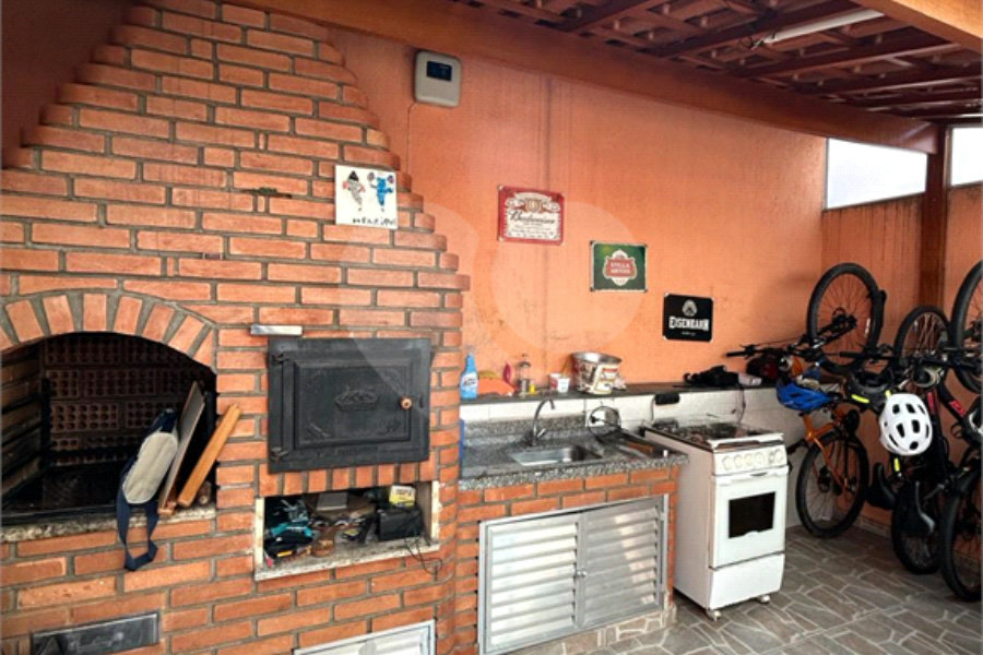 Sobrado à venda com 3 quartos, sendo 1 suíte, em Vila Nova Cachoeirinha, São Paulo, SP